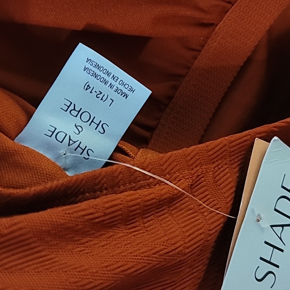 Textured Rust Orange 1pc Swimsuit - Picture 7 of 9